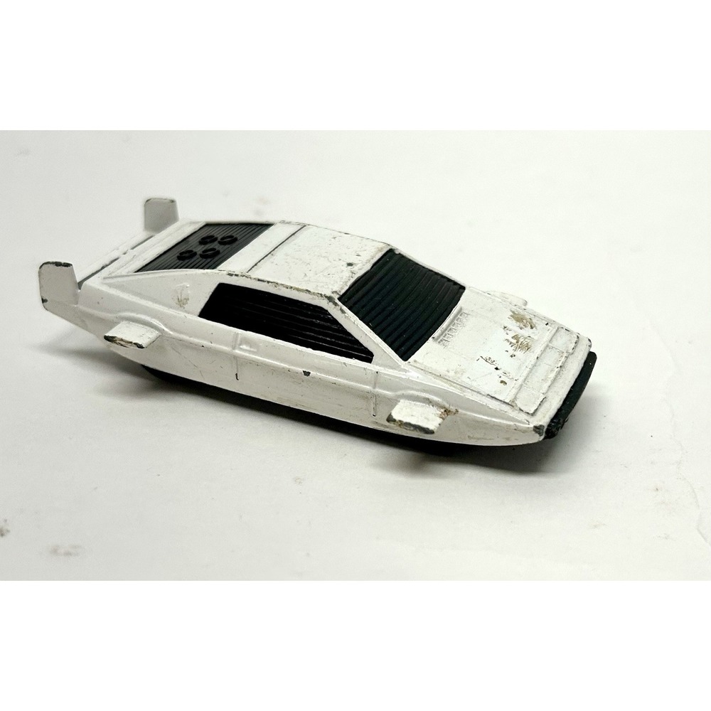 JAMES BOND 007 LOTUS ESPRIT - VINTAGE CORGI JUNIORS DIE-CAST 1979 (SH)